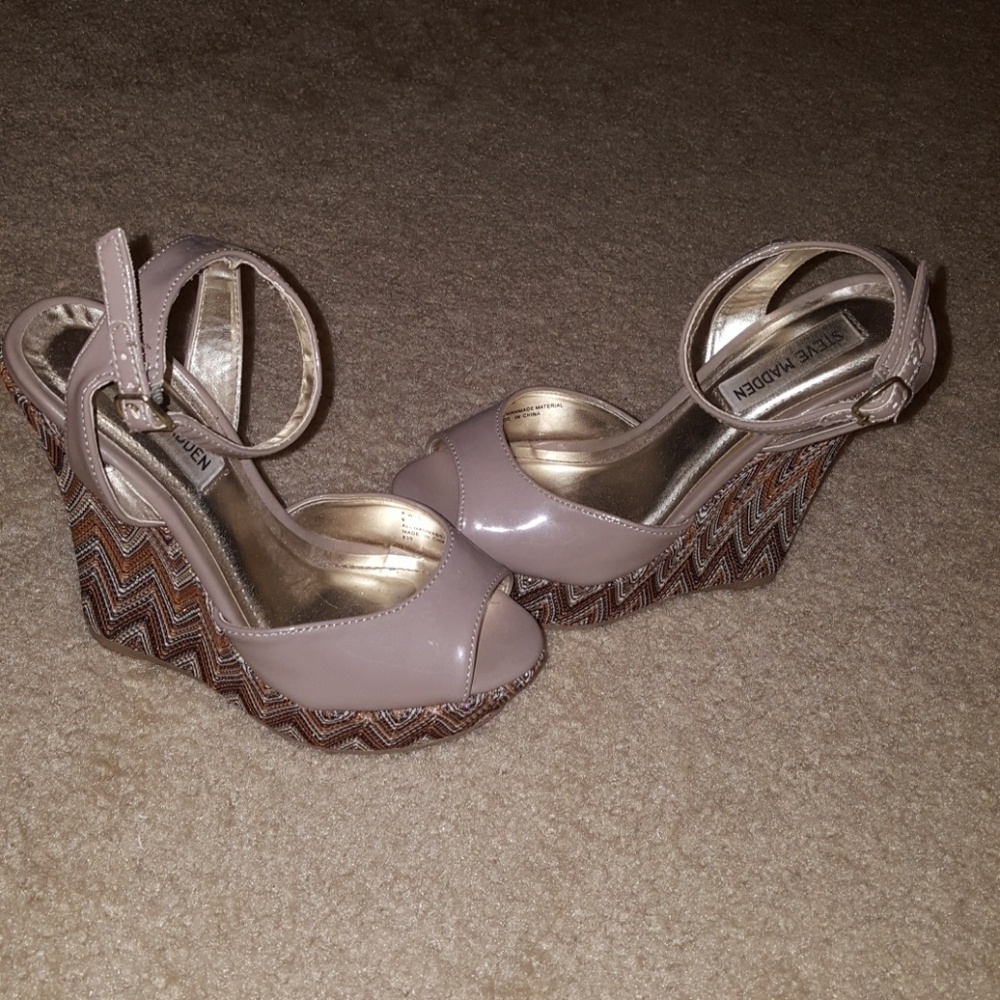 Taupe Steve Madden Wedges